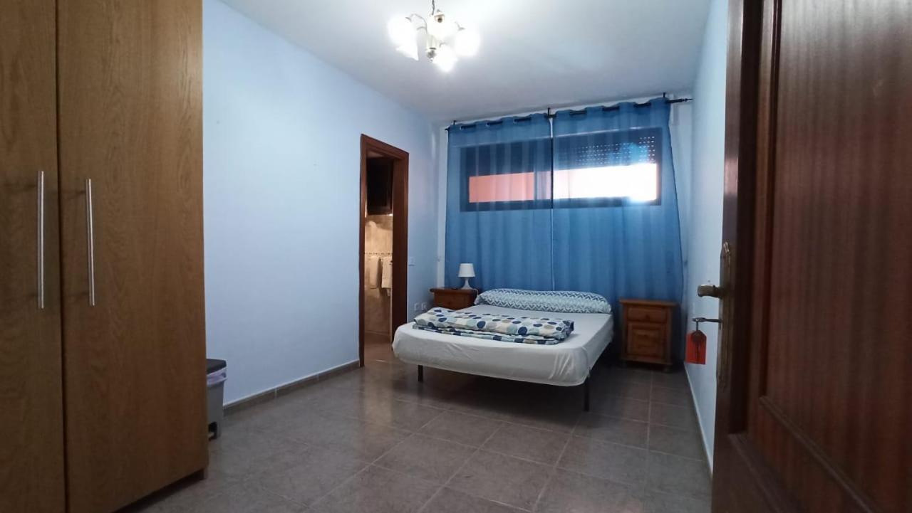 Los Cristianos Centro, Room With A Private Bathroom In Shared Apartment Arona  Exterior photo
